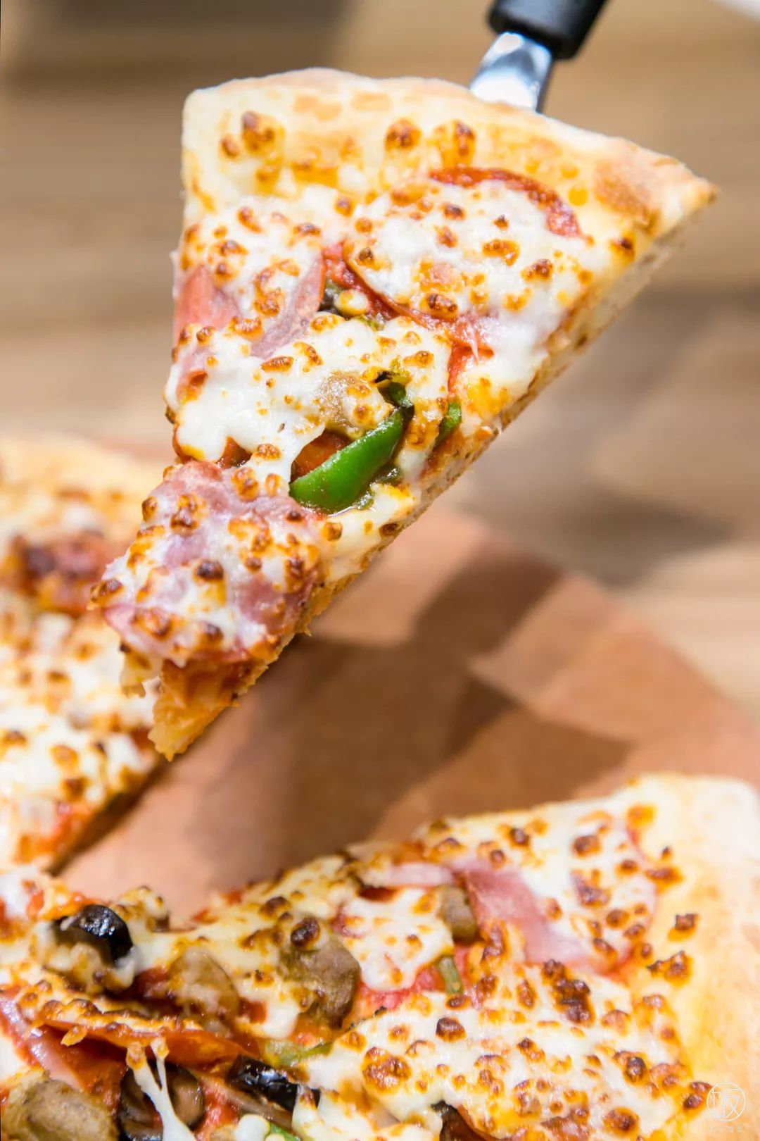 XXXL汉堡、重口吐司...随便吃,城北的宝藏Mall我来了