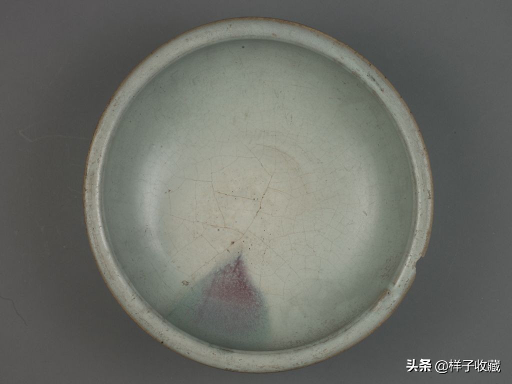 北宋钧窑月白釉蓝斑瓷器,宋元时期的钧窑瓷器底足特征