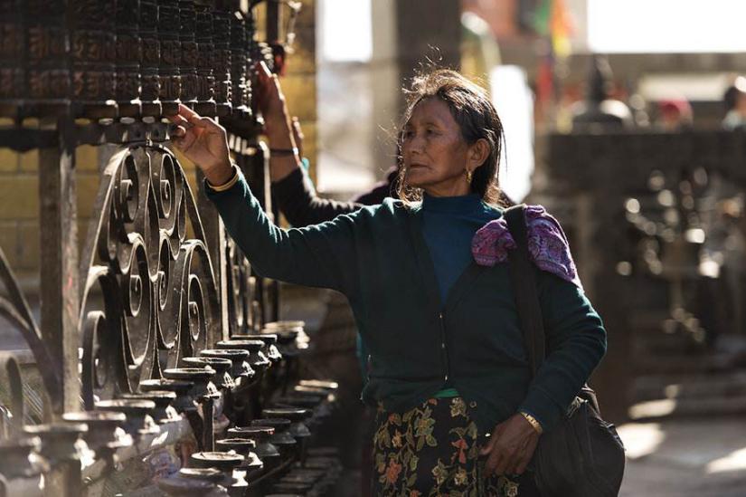 转经筒一圈多少功德,一圈一圈转着是什么效应