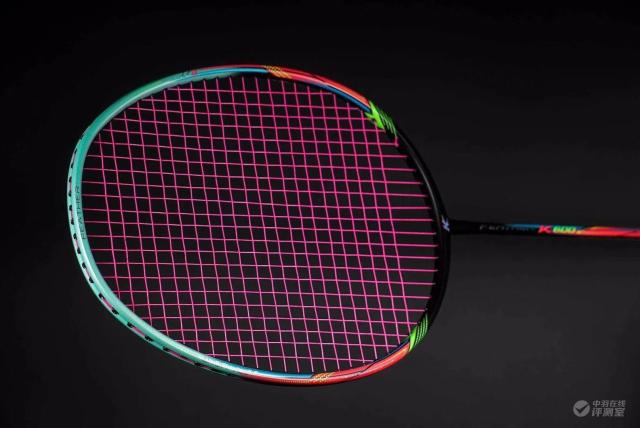 关于李宁羽毛球拍的介绍,李宁ws72s羽毛球拍