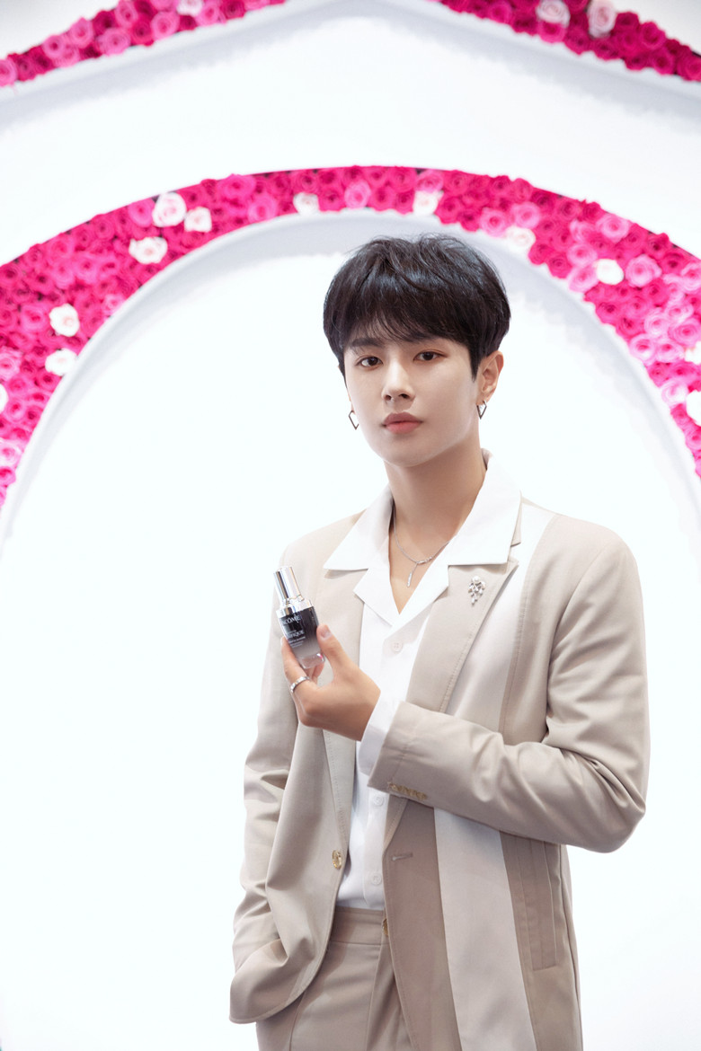 遇见你李汶翰路演武汉武商,lancome兰蔻全新菁纯雾面唇膏