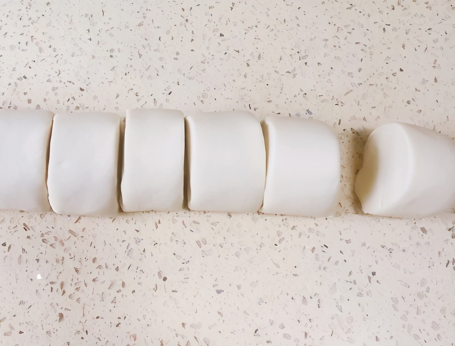 怎么可以让馒头冷了也松软,馒头凉了也不发硬的方法