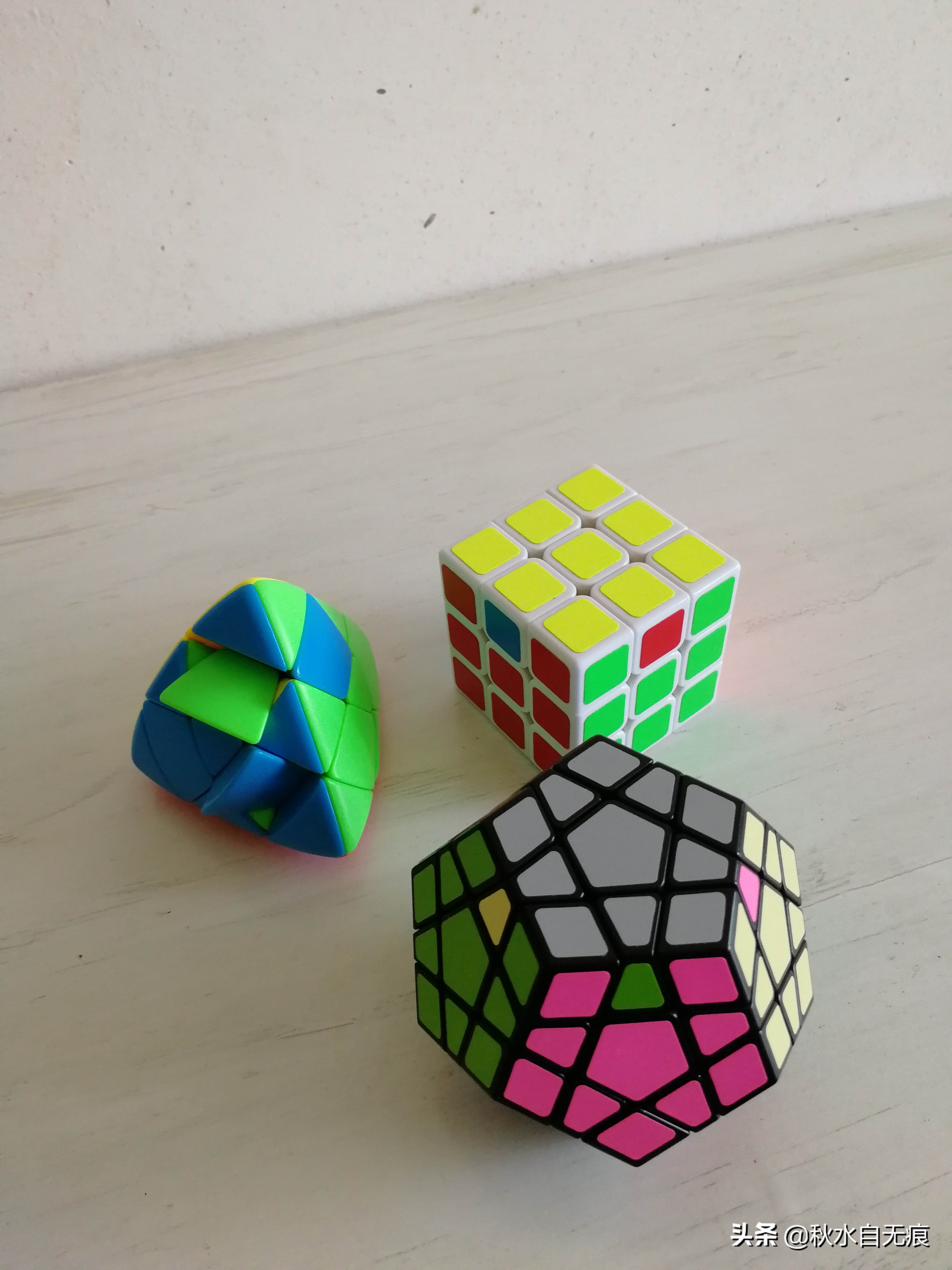 顶层魔方换棱公式,三阶魔方顶层侧边三棱转换