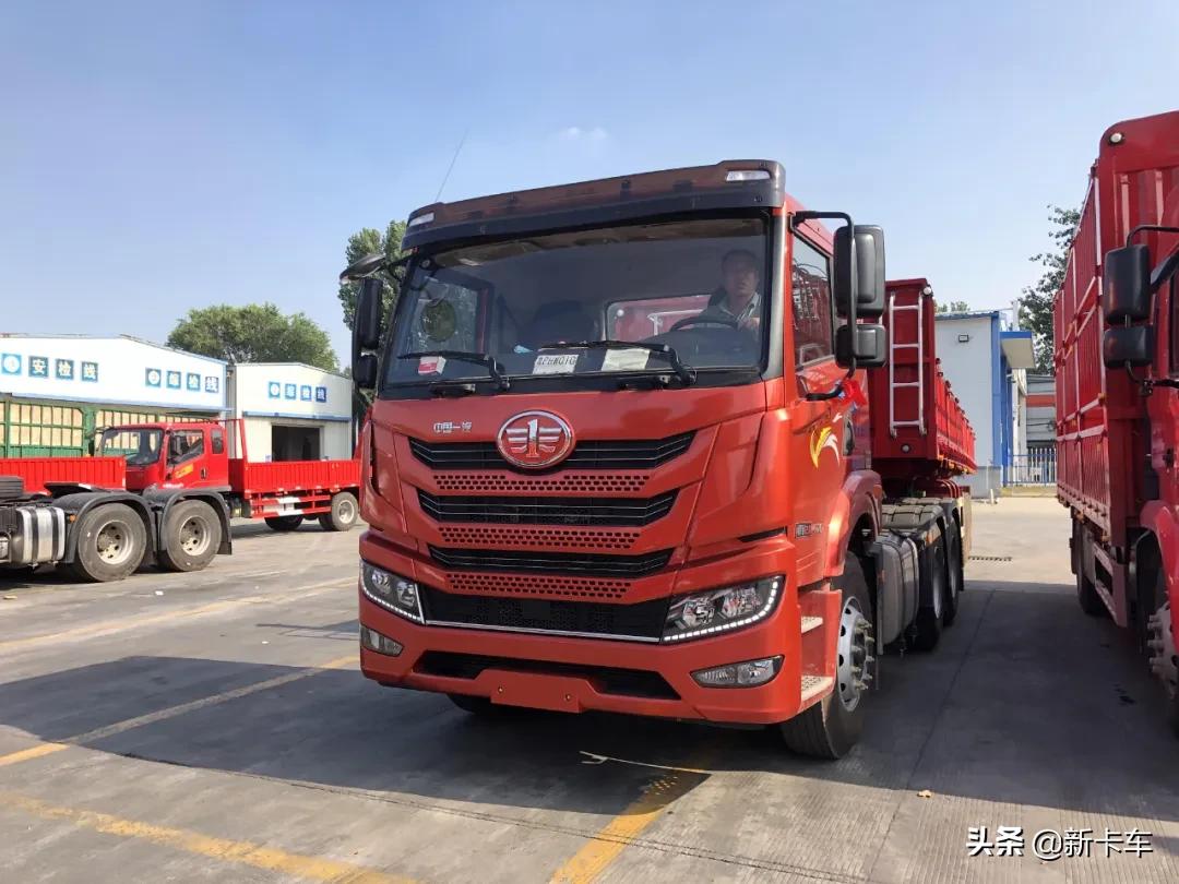 5款27万的平顶6x4牵引车型，经常走国道的卡友是不是都很熟悉？