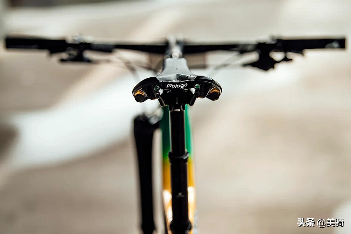 虽然重,但照样拿冠军巴西山地名将的Cannondale