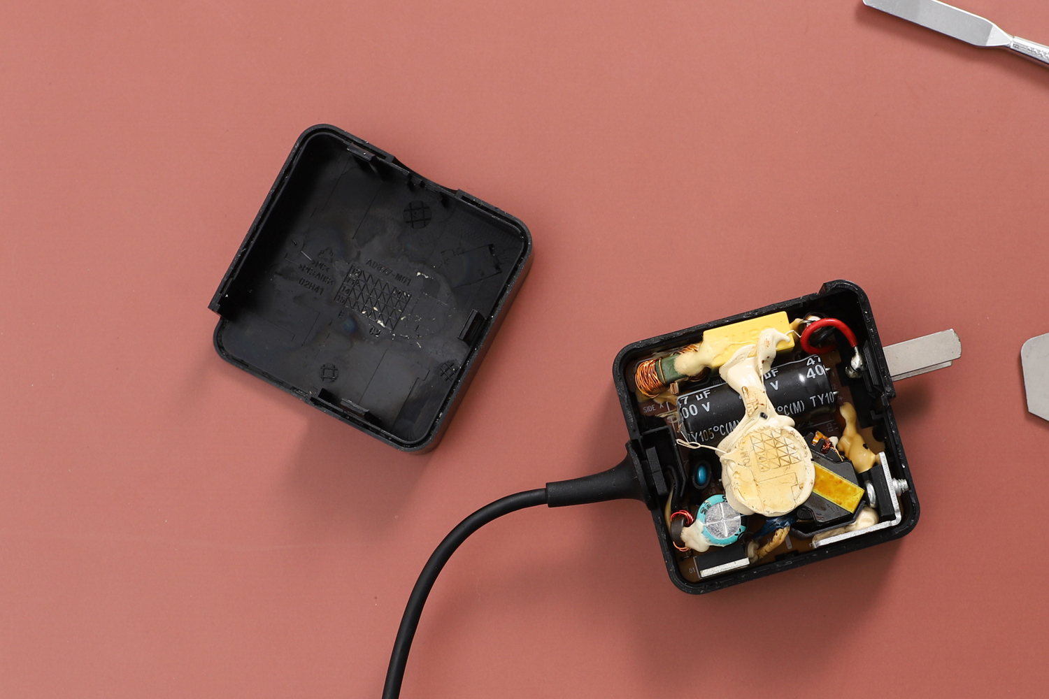 笔记本电源线断了怎么修复图解,笔记本电源线坏了怎么打开电脑