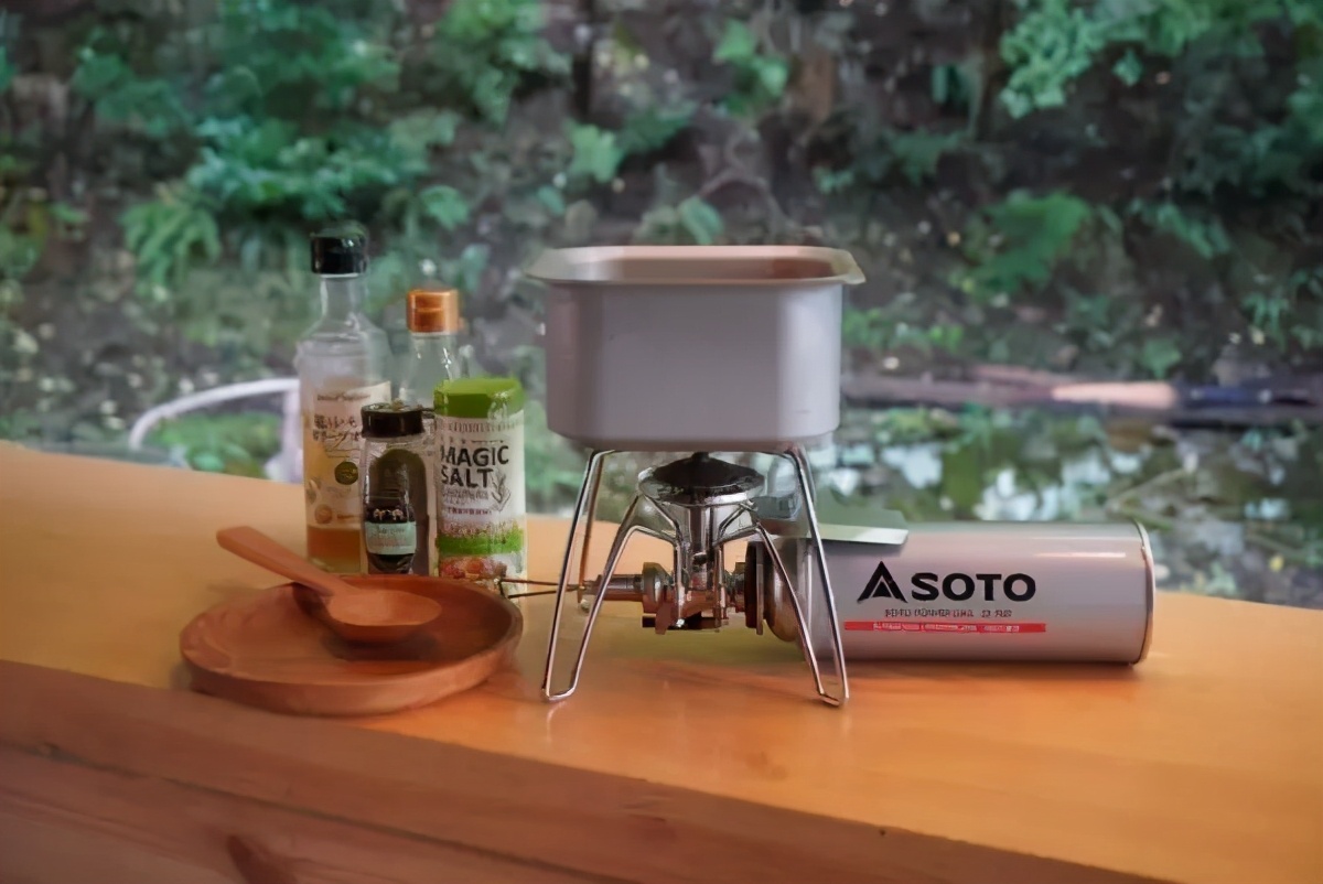 户外露营餐桌椅推荐,露营最方便携带最舒服的露营椅