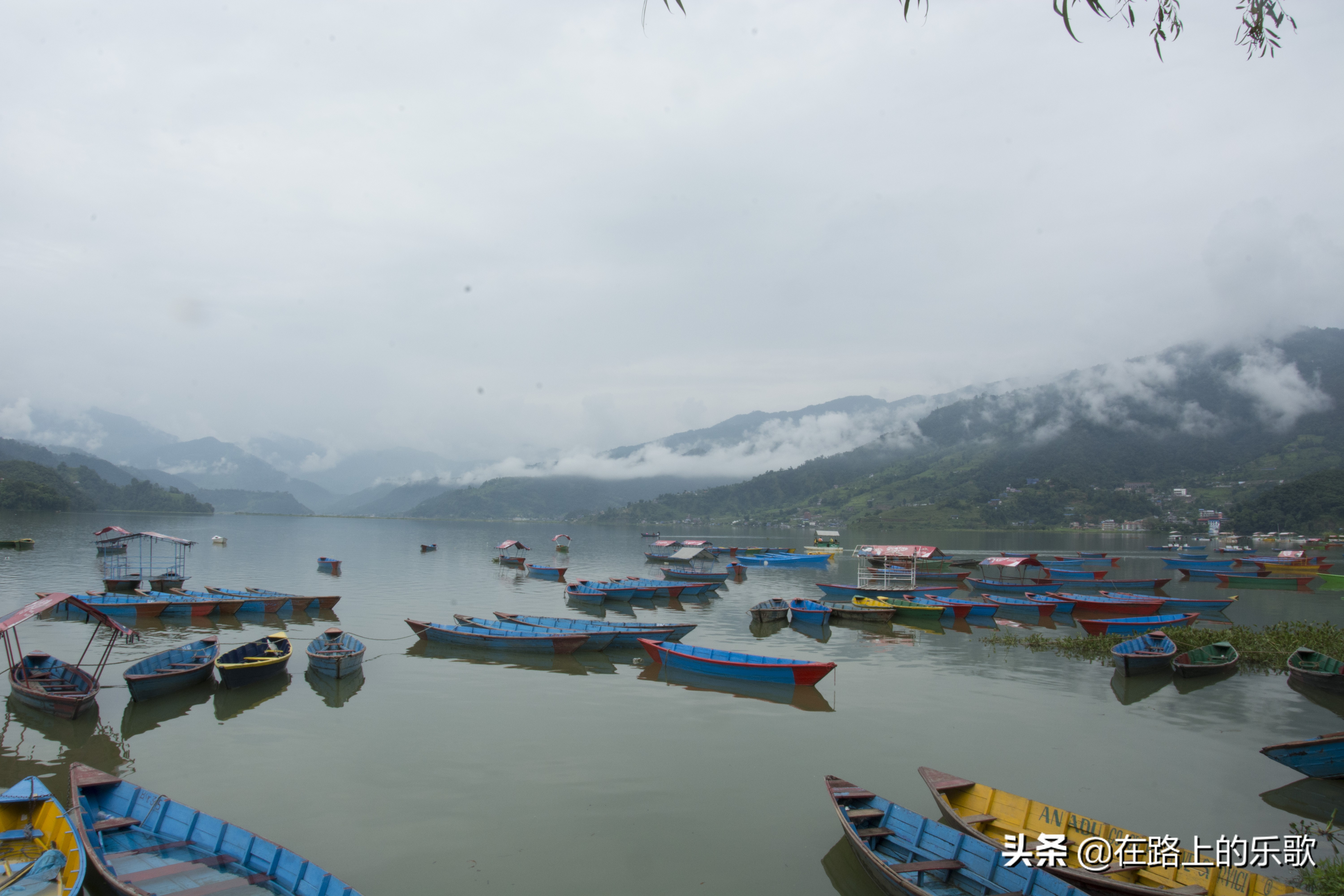 拉萨到尼泊尔从什么地方出境 (拉萨到尼泊尔开放入境了吗)