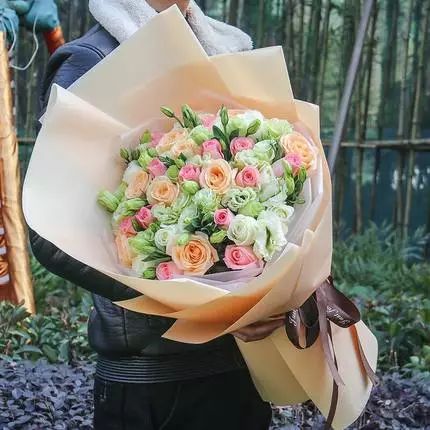 9月10日教师节送什么花呢,教师节感谢老师送什么花好