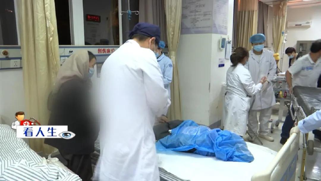 久拖成重疾！男子右脚冻伤后严重坏死