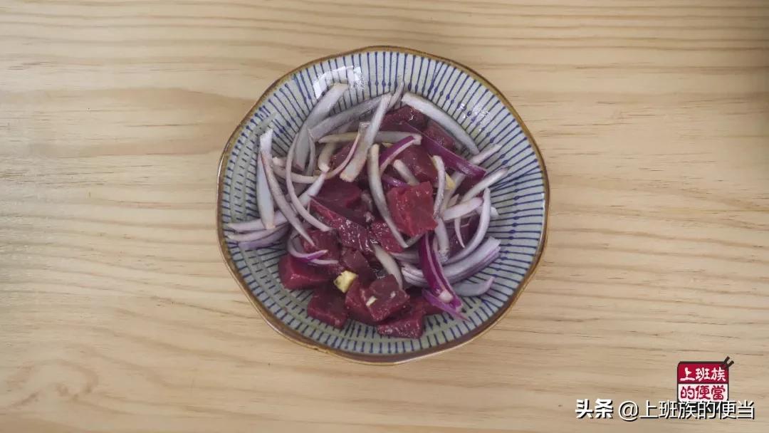 天气冷了在家自己做烤肉真香,在家吃烤肉怎么做烧烤料