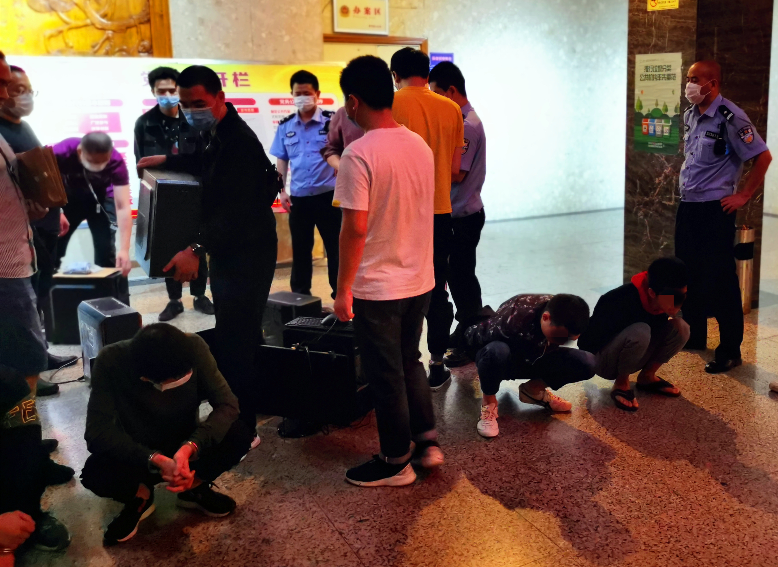 跟你裸聊的究竟是男是女？ta到底脱没脱？龙岗警方破了案，也涨了知识……