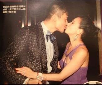 真爱总在酒吧遇见?胡兵又被曝酒吧密会,曾进错特殊酒吧照样热舞