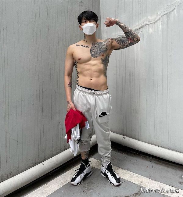 韩国明星近期上脚鞋款一览2021年王炸突然被曝光