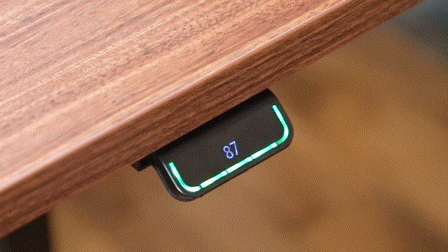 怎样买电动升降桌划算,电动升降桌如何选板材