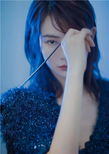 流行色2020经典蓝,今年的流行色经典蓝凭什么红出圈