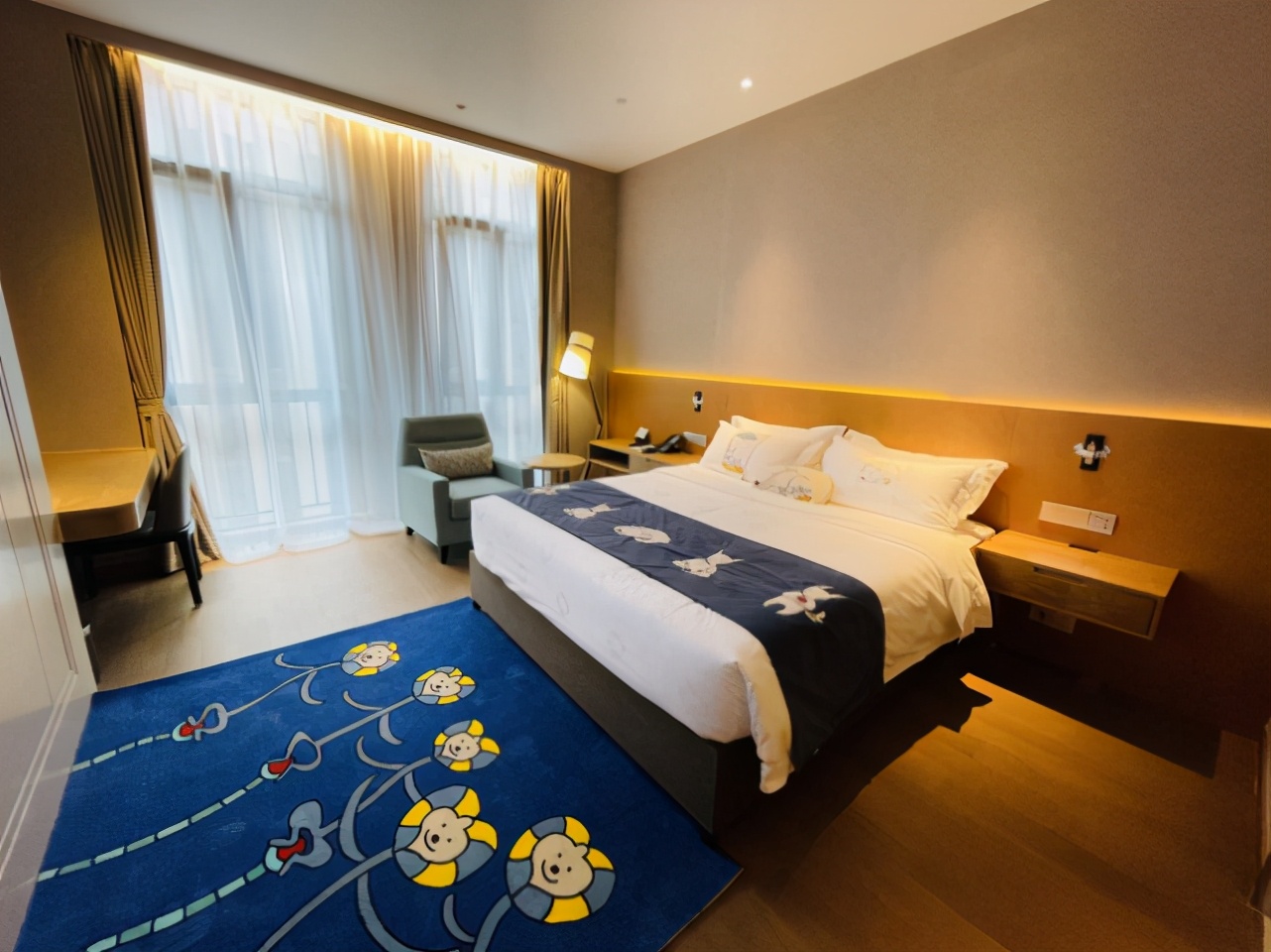 上海人注意!五角场又有酒店搞事情!这样的房间太销魂了