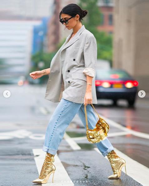 杩愬姩鏄庢槦,杩愬姩鏄庢槦绌挎惌