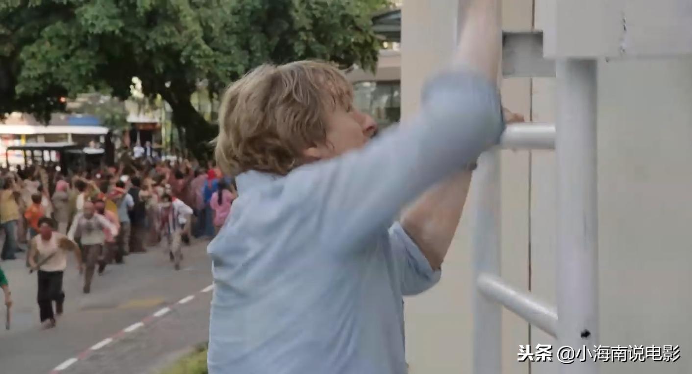 小伙工作却发生意外,小伙上班路上发生了什么事情