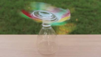 穷人的乐高什么样?印度大佬用垃圾做的玩具,火了