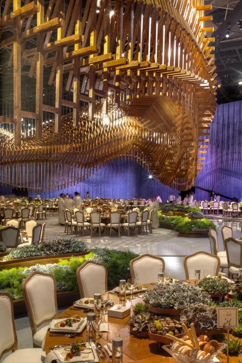 这才是婚礼真正应该有的样子,前院办婚礼后院摆酒席