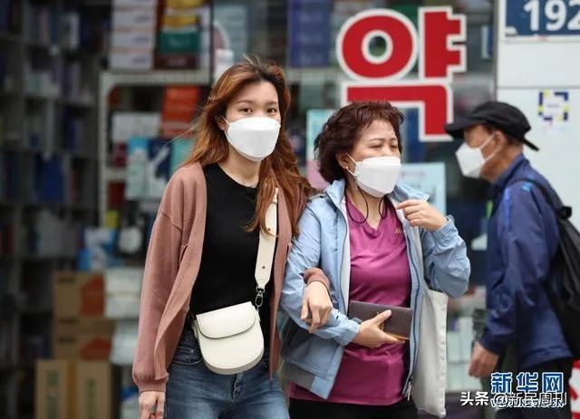 抽奖赢枪，不用宵禁……这些国家鼓励打疫苗的方法有点拼