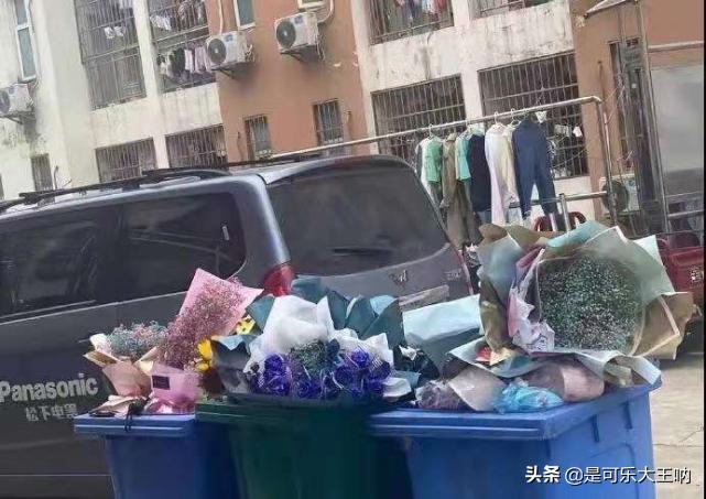 「沙雕图」垂死“棺”中惊坐起，打牌竟然不叫我