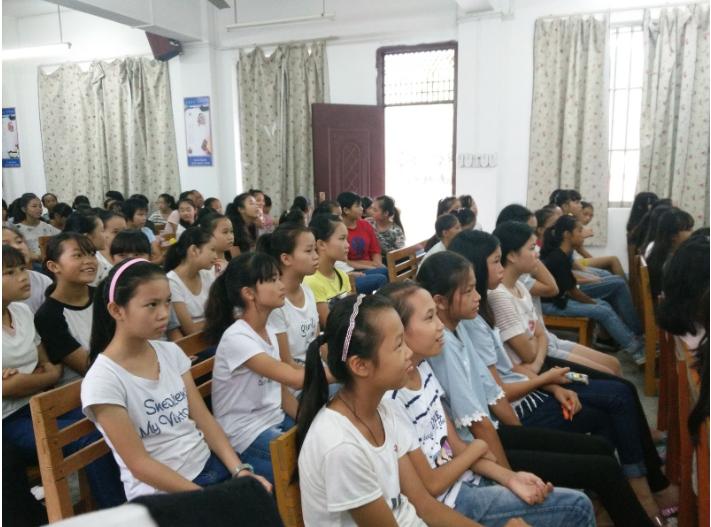 有女儿的家庭，请教她18条生理知识，每条都很实用