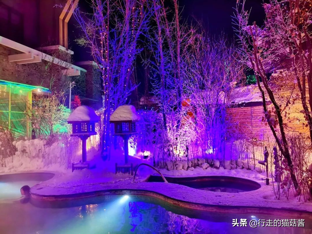 长白山天池猴子泡温泉 (长白山冬天看天池)