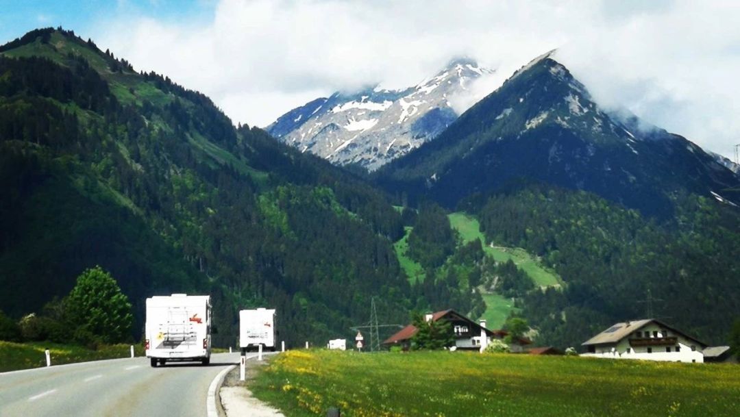 值得自驾游的七条路线,吹爆这4条自驾游线路