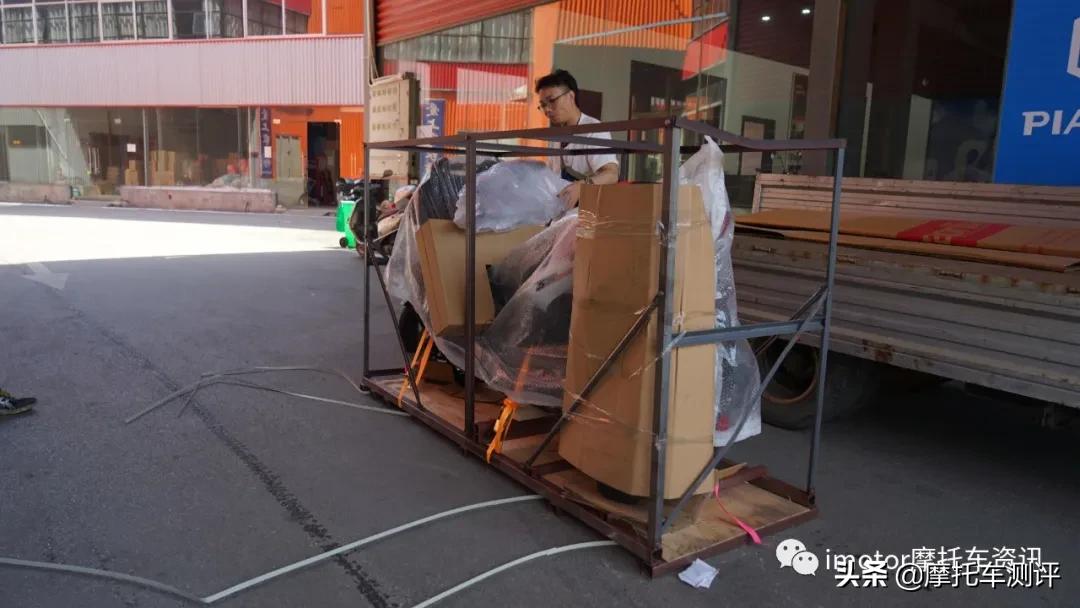 试驾srmax250,阿普利亚srmax250提车视频