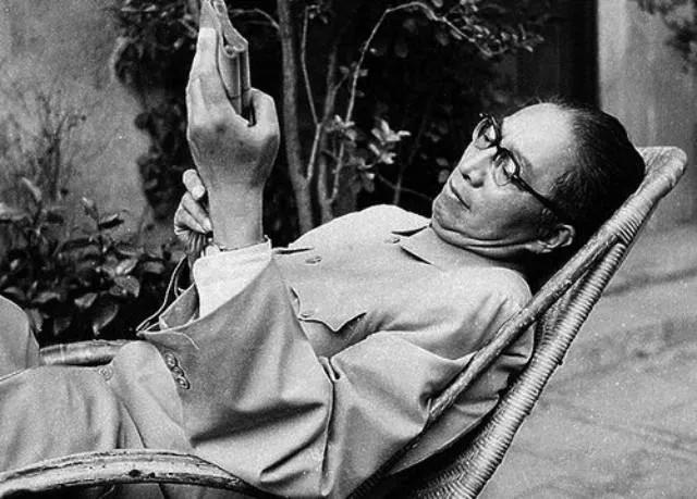 牛顿爱因斯坦马克思炒股,牛顿爱因斯坦炒股亏钱