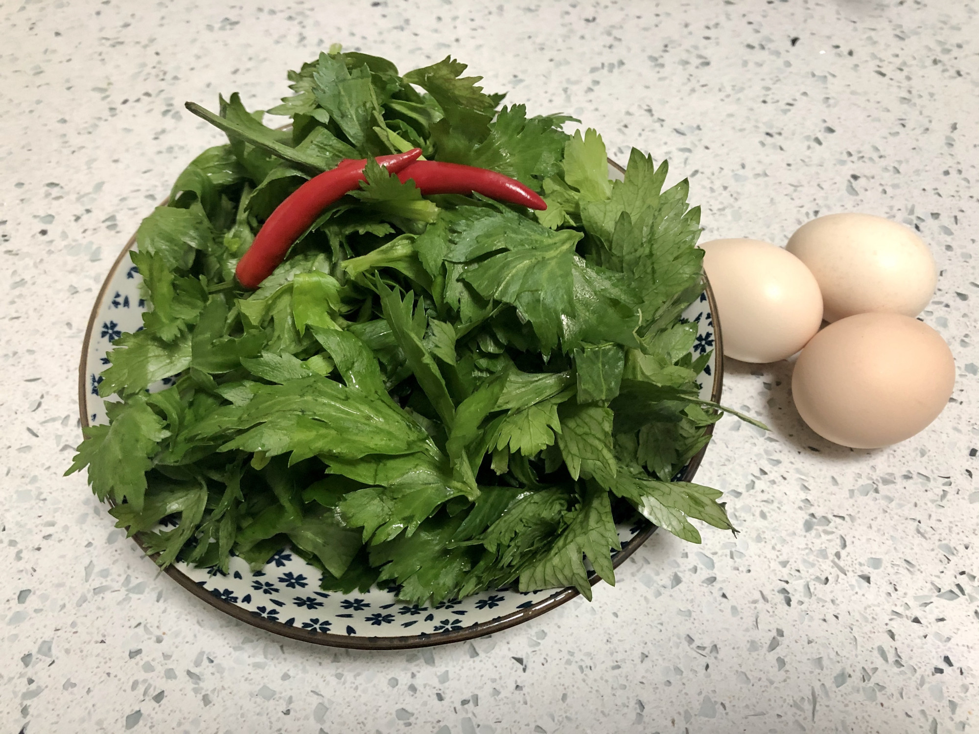 大头菜叶子晒干要怎么炒才好吃,怎么炒菜芽翠绿好吃又简单