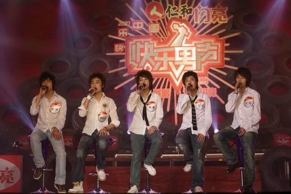 从顶流歌手到无人问津,从选秀开始成为顶流天王