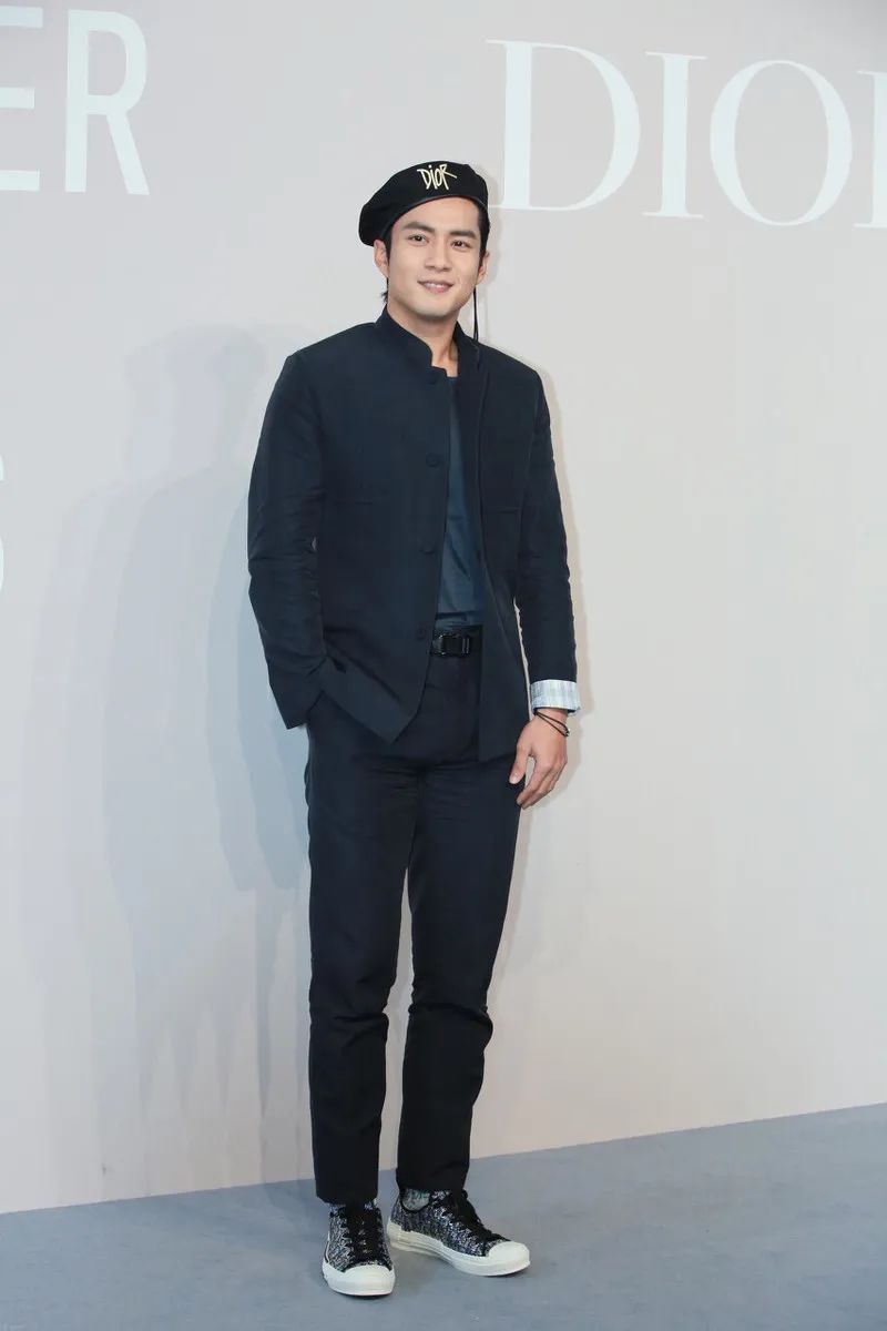 迪奥西装黄景瑜,迪奥代言人黄景瑜照片