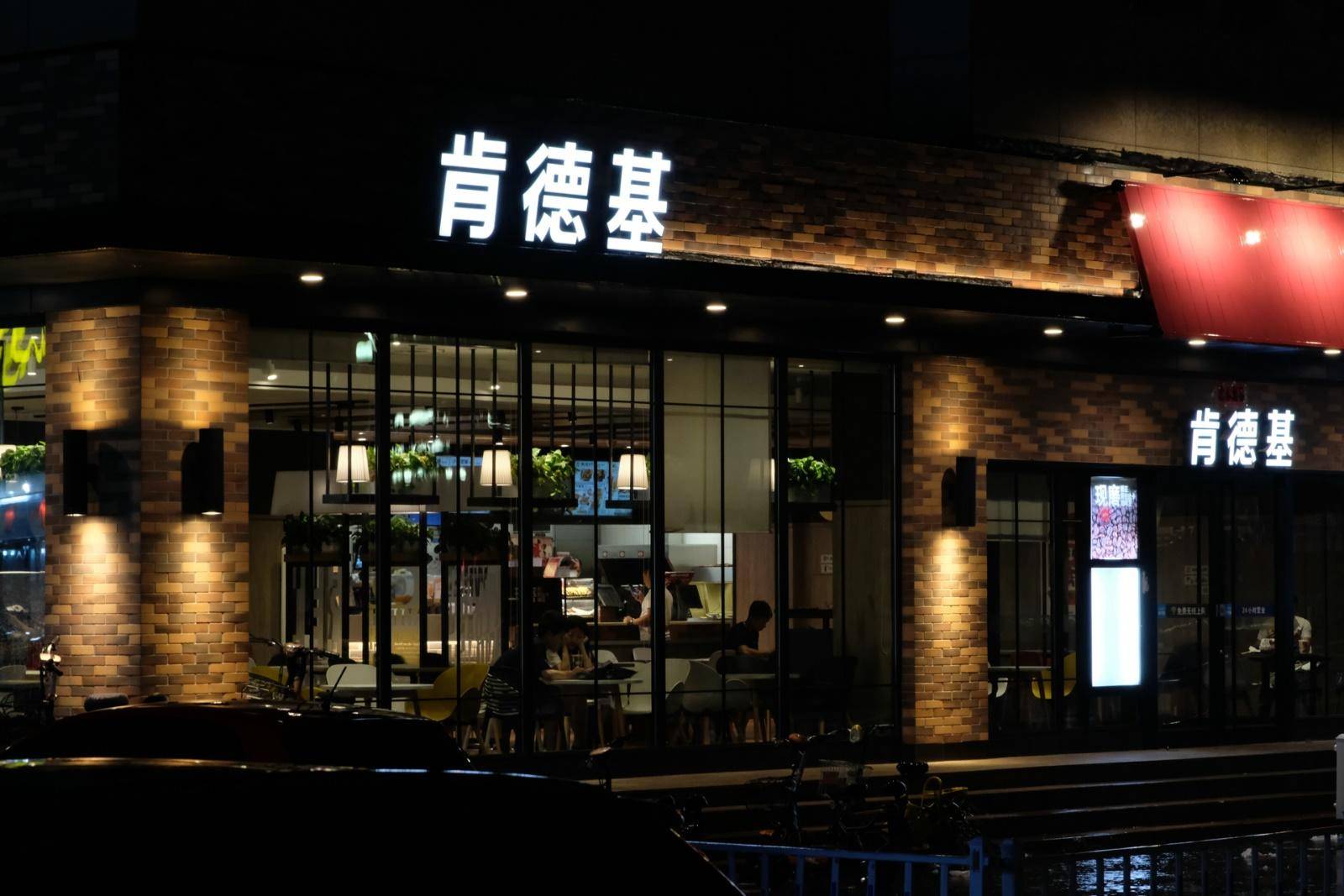 七工匠25mm镜头值不值得买,七工匠35mm1.7镜头值不值得买