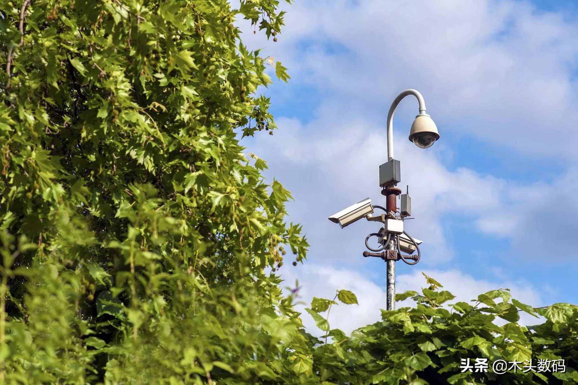 路由器内置监控摄像头,智能监控摄像头无线路由器