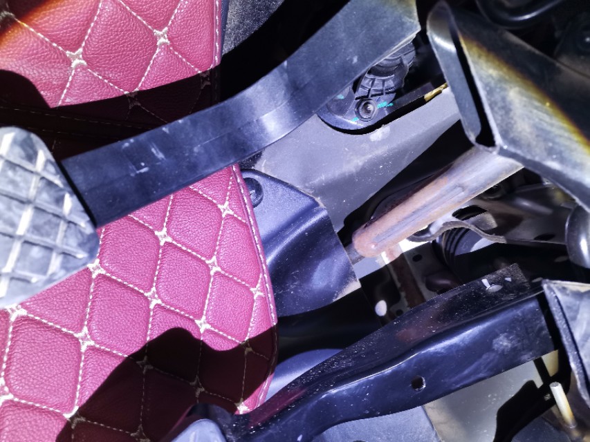 朋友帮忙看车况,斯柯达野帝13万公里多少价位