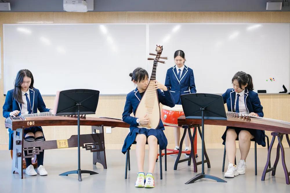 深圳的“黑马学校”，万科梅沙书院和梅沙双语究竟有什么魔力？