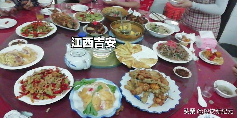 同样是农村办酒席，广西江西云泥之别，网友：没有对比就没伤害