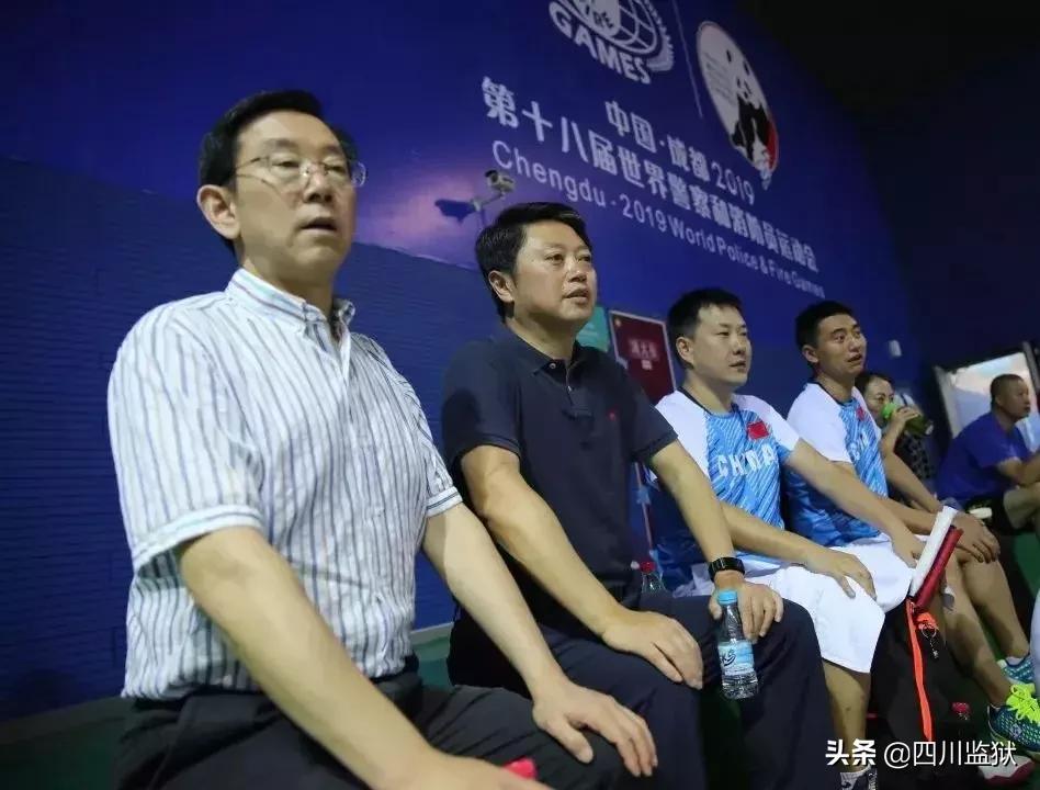 世警会|友谊第一，今天我们都是阿sir的球迷！