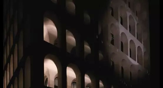 将灯光“玩成”了电影般的视觉盛宴-2019设博会访谈之王军