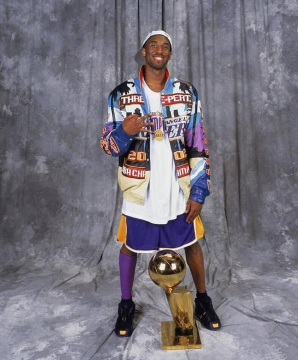 nba巨星科比奇迹再现,科比小飞侠生涯巅峰锦集