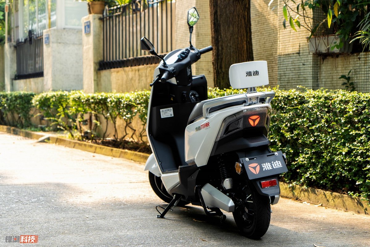 雅迪冠能t5电机是1200w还是800w,雅迪t5冠能版1200w和800w哪个好