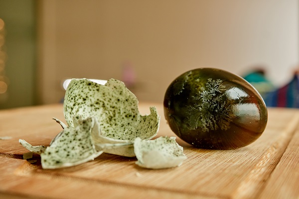 一家三口吃凉拌皮蛋中毒,怎样避免吃皮蛋中毒