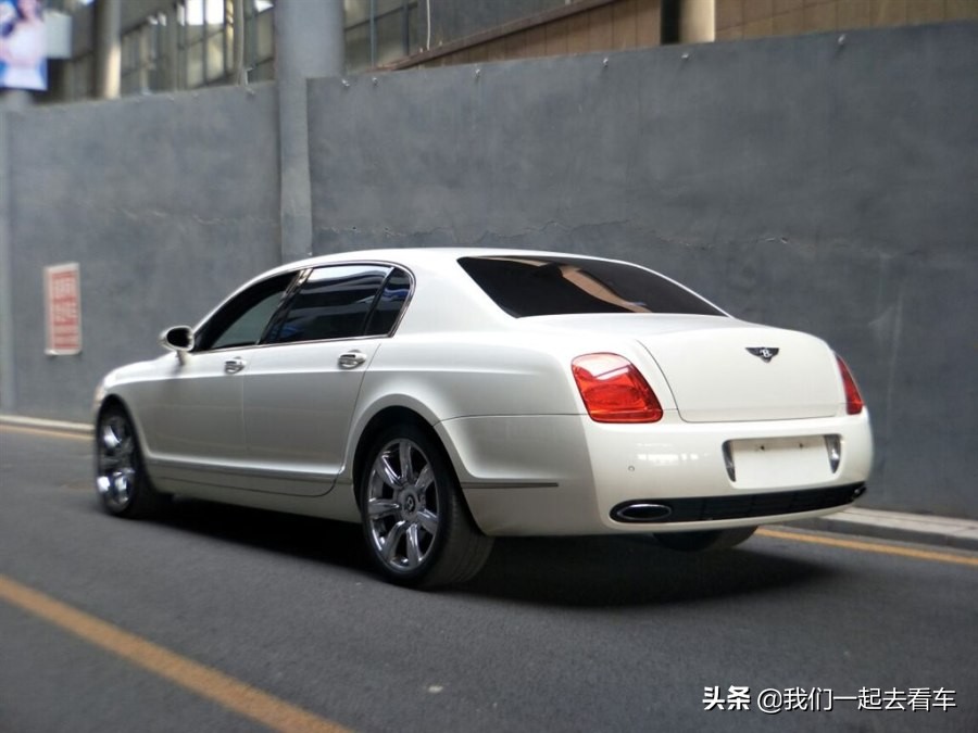 13年宾利飞驰6.0t多少钱,最新款宾利飞驰开在路上回头率