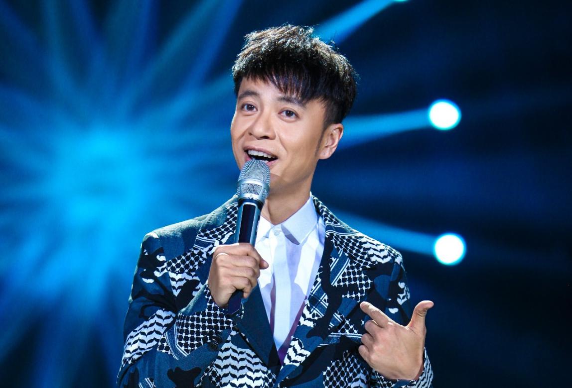 香港小姐卢淑仪，最好的年纪遇到李克勤，幸福甜蜜的日子天天有