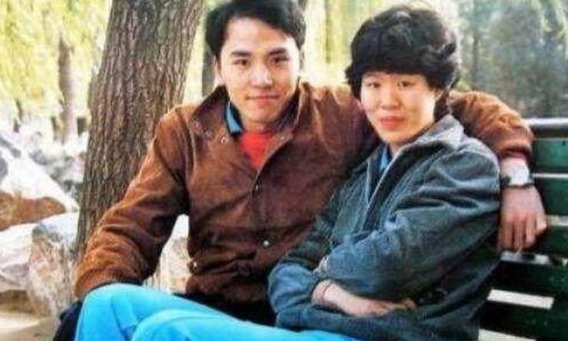 郎平的坎坷情史，为国家体育事业2次放弃爱情，年过半百终获幸福