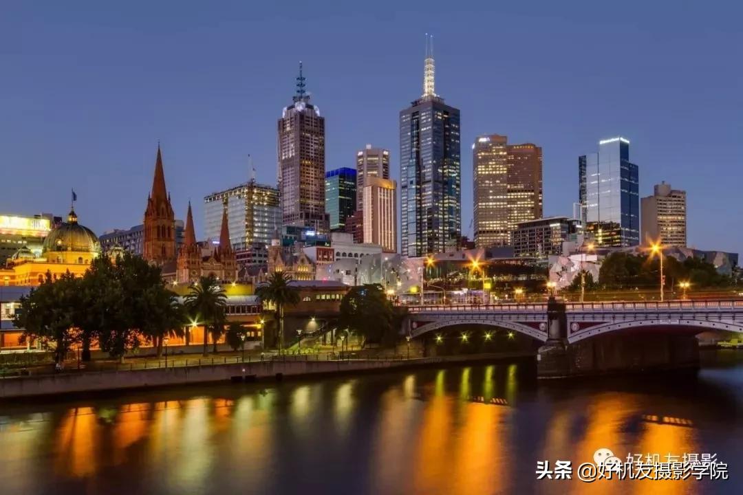 车内拍城市夜景视频,山顶拍城市夜景技巧