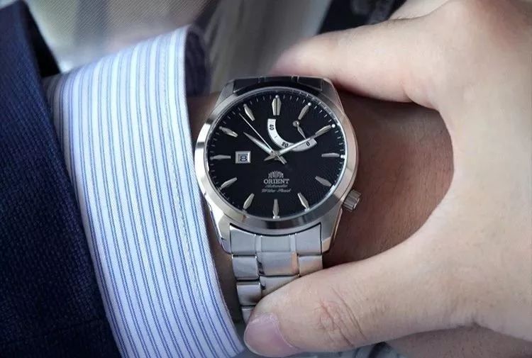 双狮表为什么只保一年,同样的日历为什么价格差太多